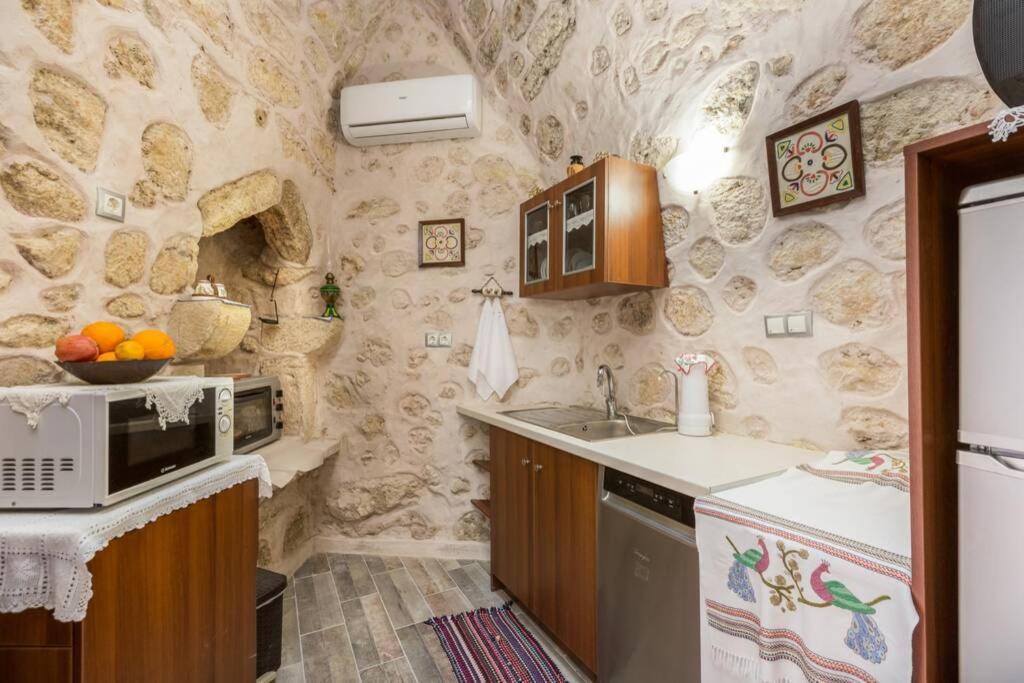 Tholos Home Khromonastirion Exterior photo