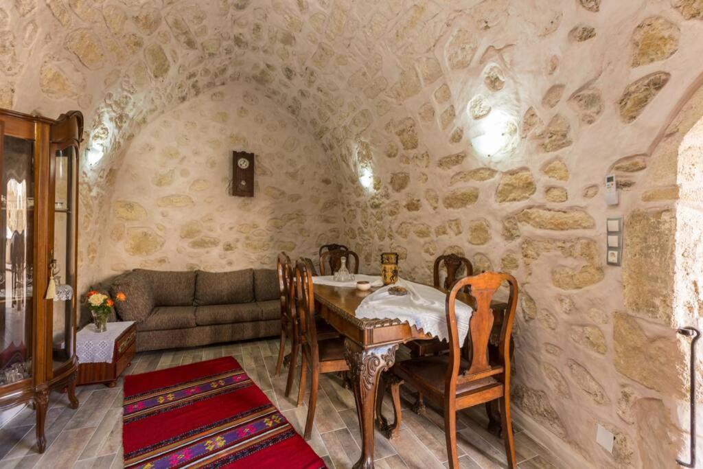 Tholos Home Khromonastirion Exterior photo