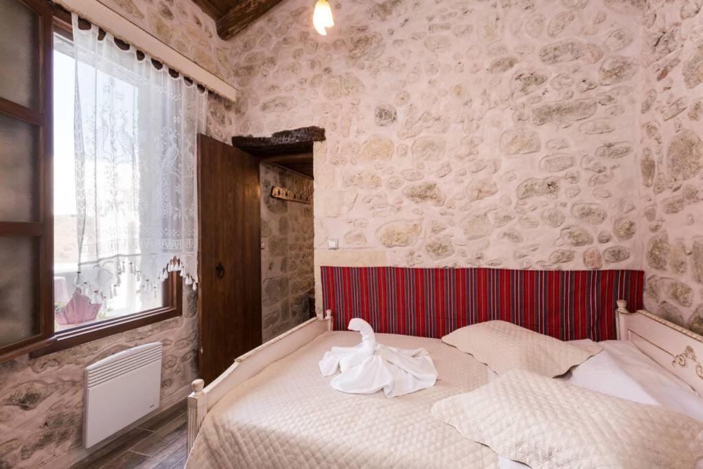 Tholos Home Khromonastirion Exterior photo